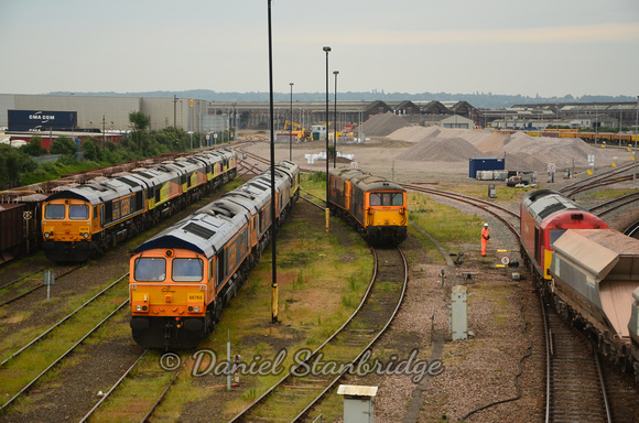 Locos everywhere plus 60100 arriving from Merehead | Eastleigh