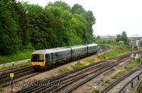 2O38 Reading - Redhill | Approaching Guildford | 166206